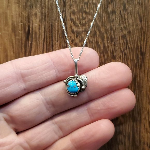 Jewelry - 18 Inch 925 Sterling Silver Blue Naive Design Turquoise Stone Necklace